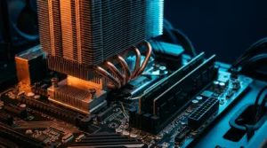 Composants PC haut de gamme rétroéclairés illustrant la hausse des prix du matériel informatique